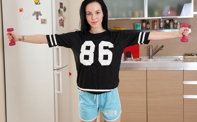 Лариса, 25 лет, 4 размер груди